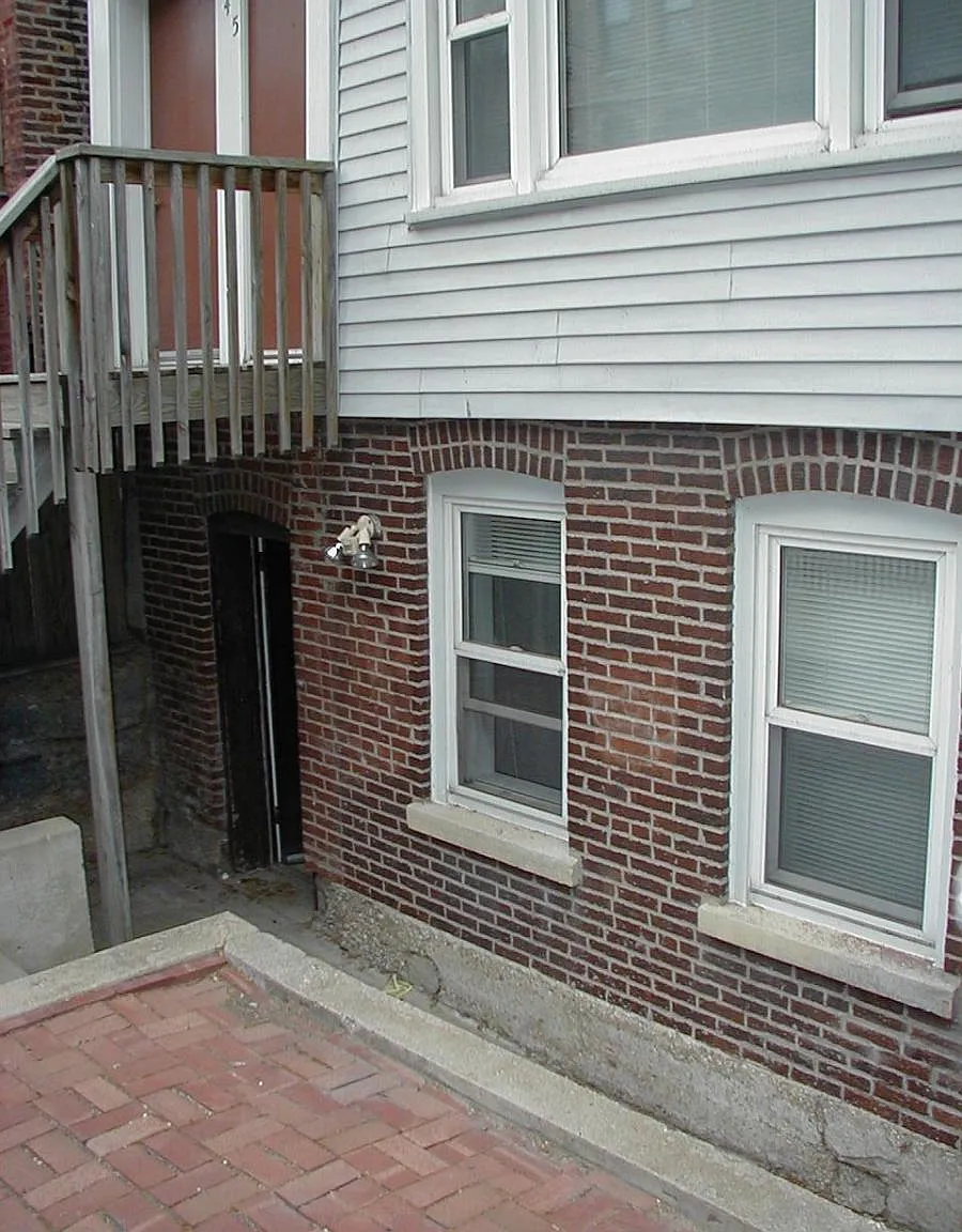 2 bed, 850 sqft, $1,750 — Photo 2