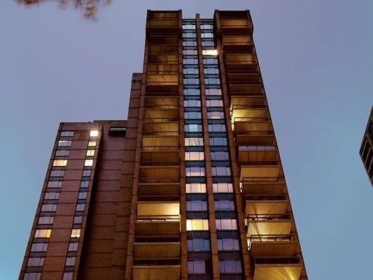 Rented by Olnick Organization | media 17