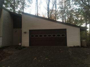 3845 Corinth Dr, Gainesville, GA 30506