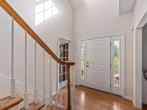 2nd image of 7501 Jana Ln