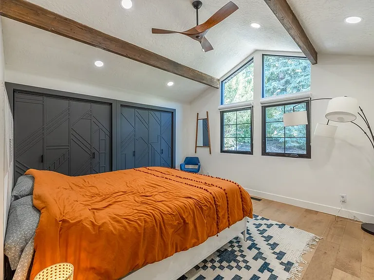 8784 S Russell Park Rd — Photo 46