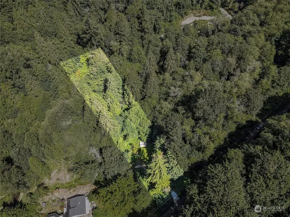 941 NE Mission Creek Road, Belfair, WA 98528