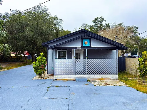 2882 Sanford Ave Photo 1