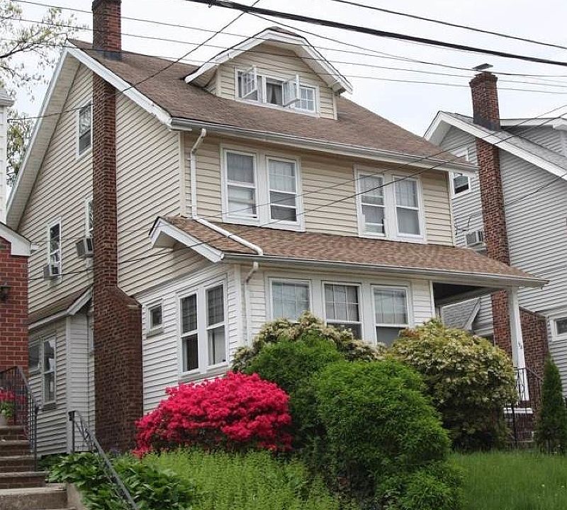 1st image of 98 Belmohr St