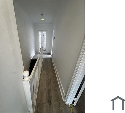 2nd image of 30 P St NE