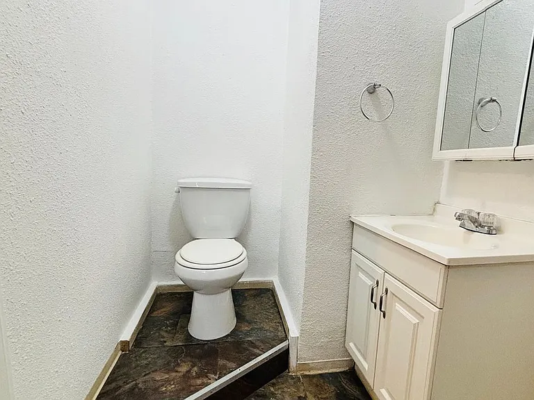 7760 Aspen Ave — Photo 9