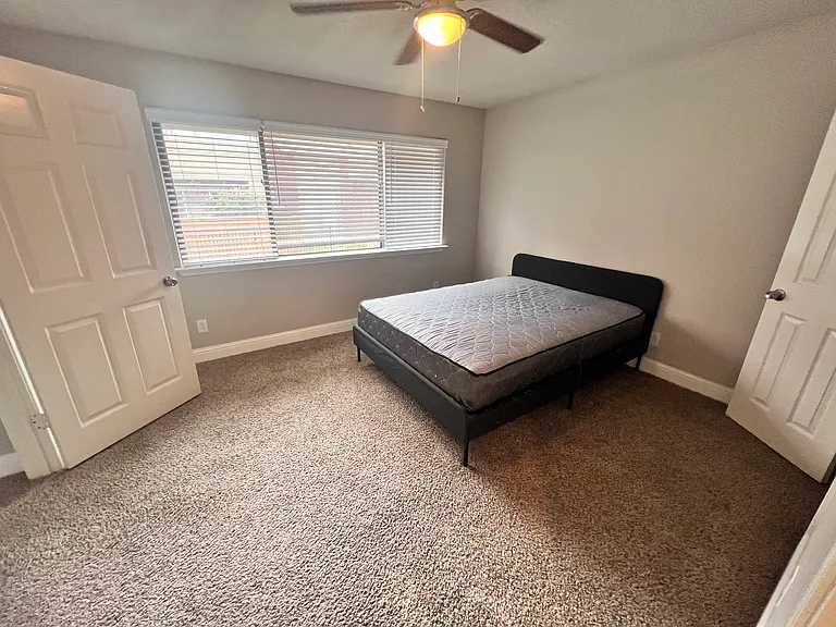 8404 Forest Ln #404 — Photo 7