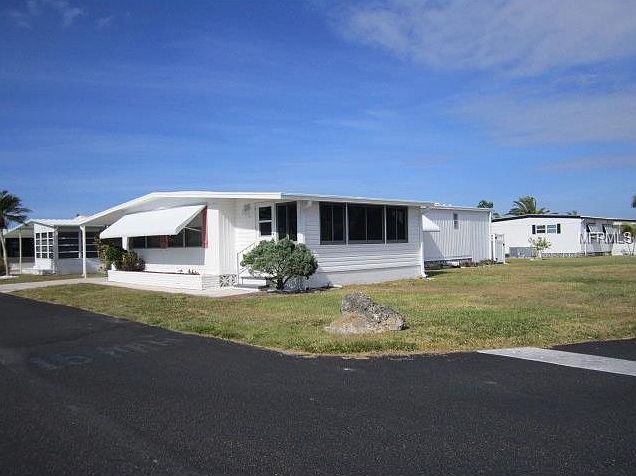 1st image of 519 Cervina Dr N