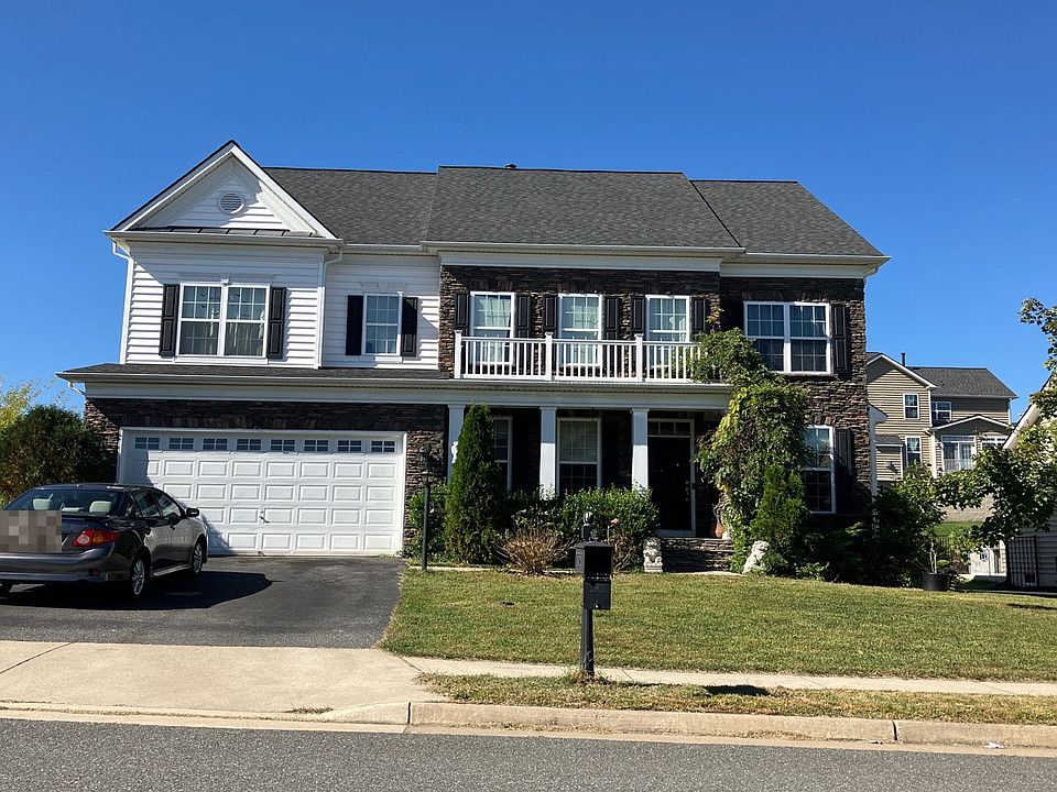 1st image of 14 Broomfield Dr