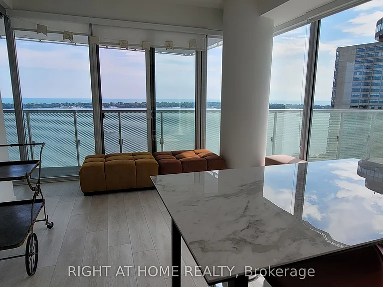 15 Queens Quay E #2404 — Photo 10
