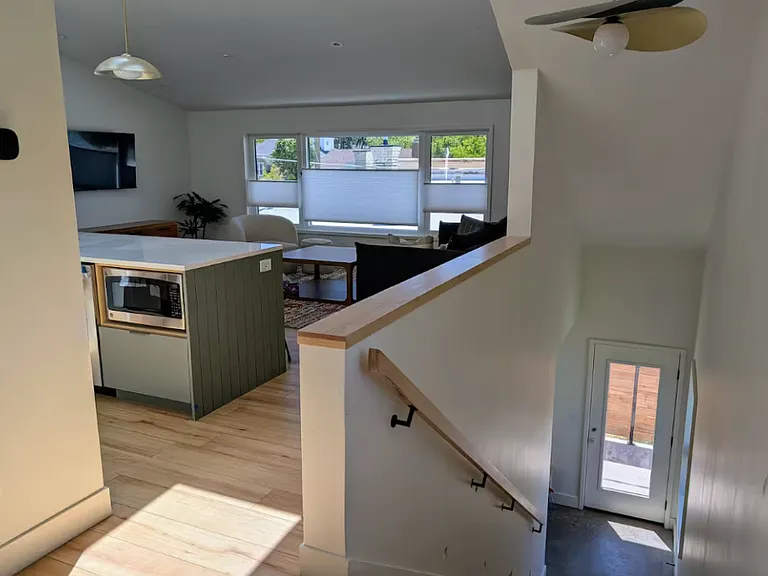 1025 S Lincoln St — Photo 9