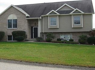 1200 Troon Dr, Greensburg, PA 15601