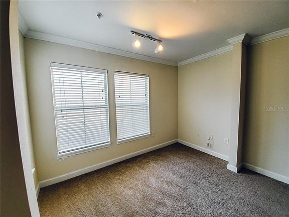 4th image of 18187 Sterling Gate Cir