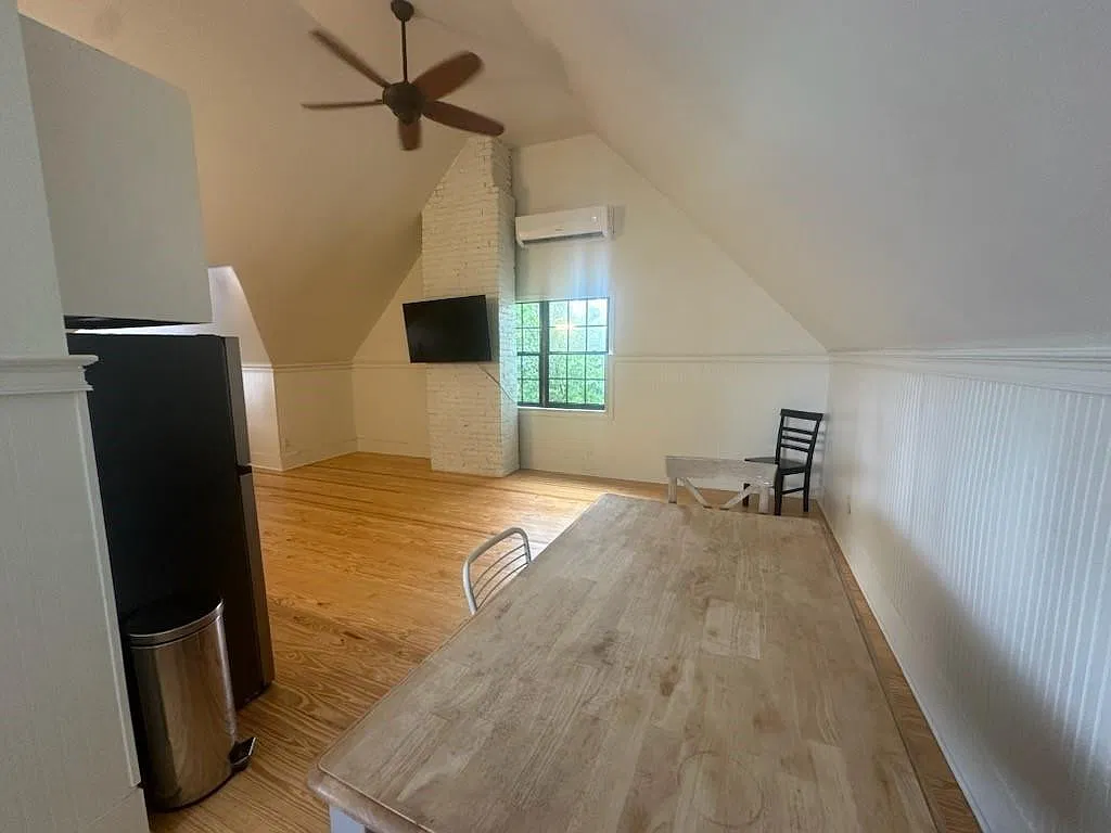 1 bed, 1.0 bath, 500 sqft, $1,350 — Photo 3
