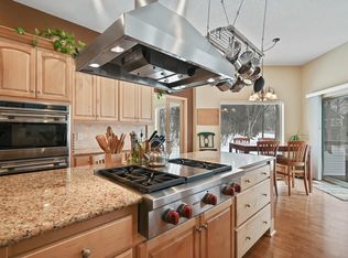 11209 Sunset Trl, Minneapolis, MN 55441