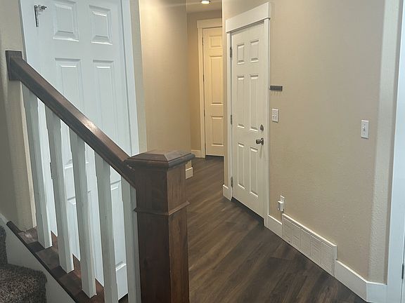 3rd image of 1556 W 140 N