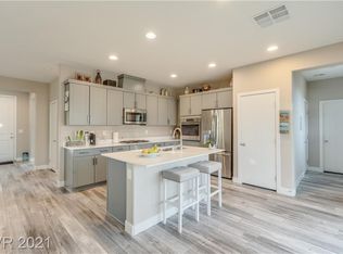 8130 Pinyon Ridge St, Las Vegas, NV 89166