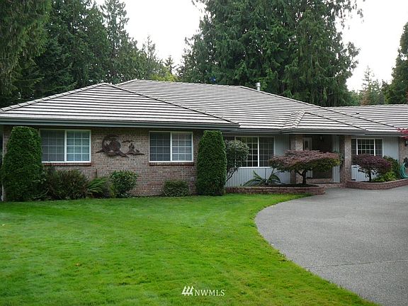 3rd image of 7711 Champagne Lane NW