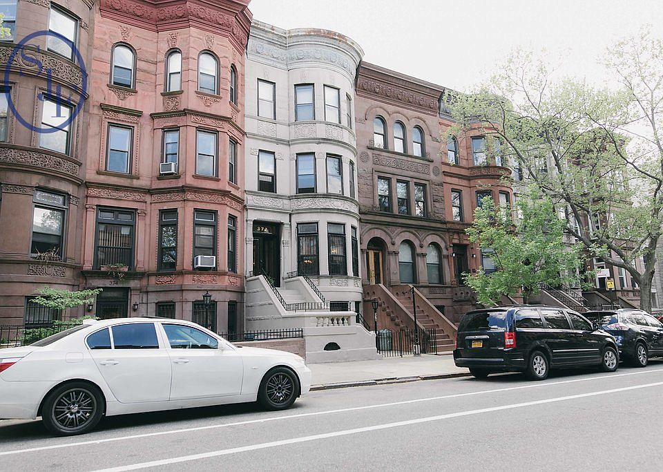 1st image of 372 Sterling Pl #4