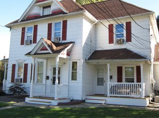 1328 12th Ave APT 3, Moline, IL 61265