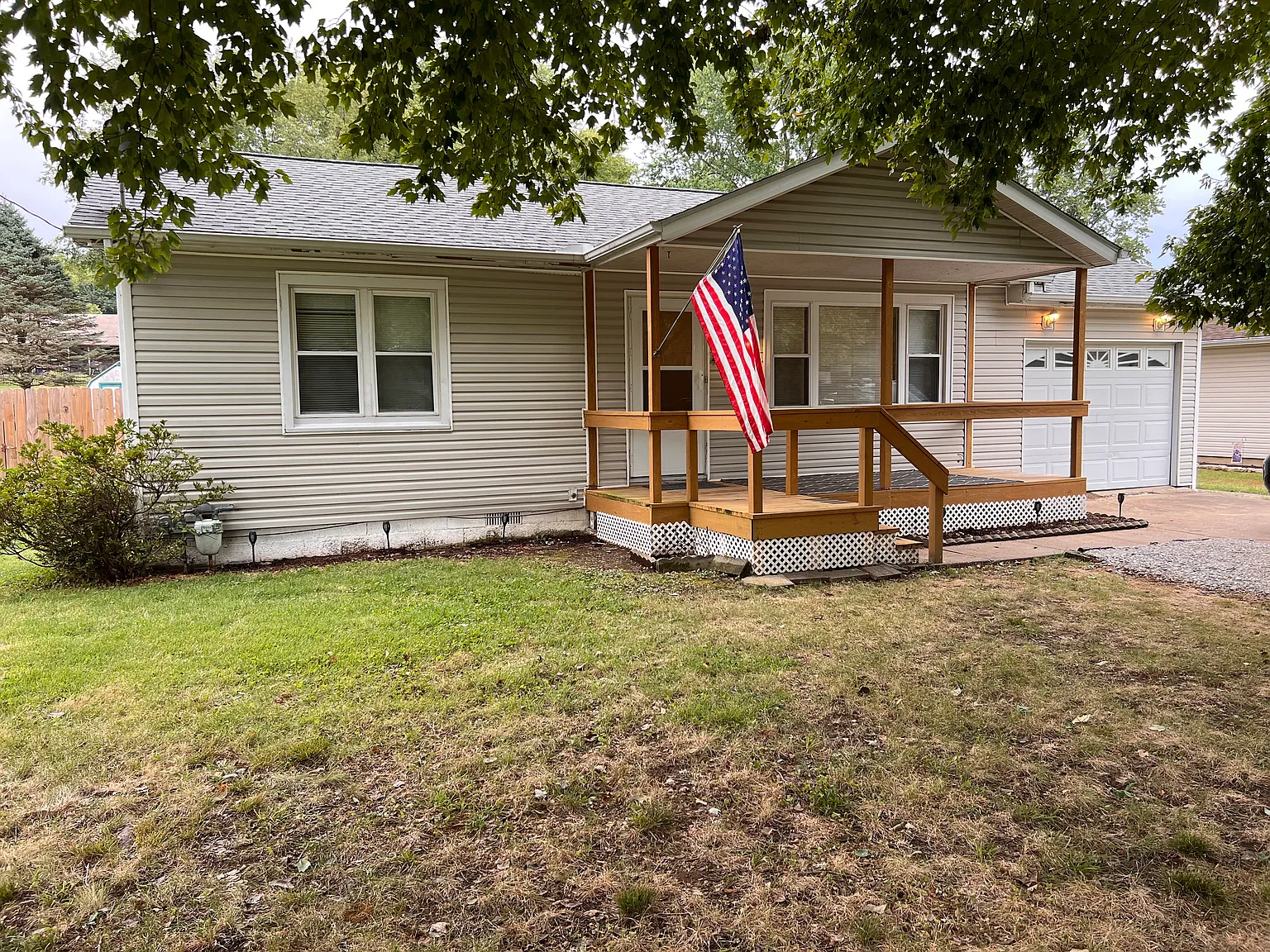 2 bed, 816 sqft, $1,360 — Photo 3