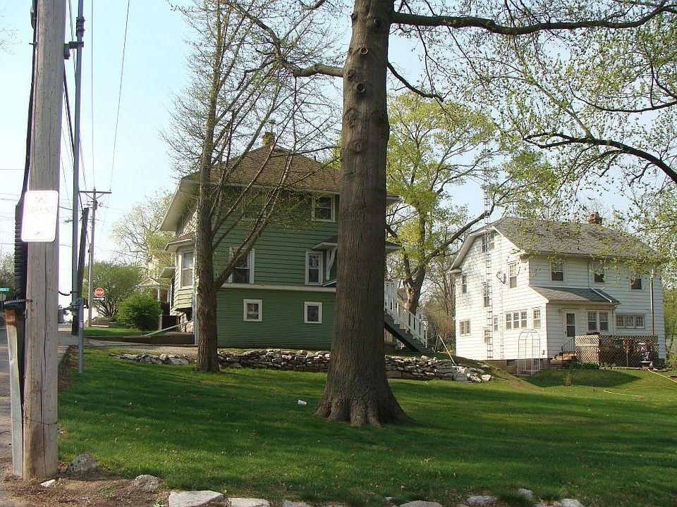 1st image of 402 N Green St
