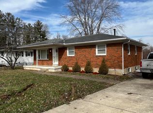 121 Rosebank Ct, Fairdale, KY 40118