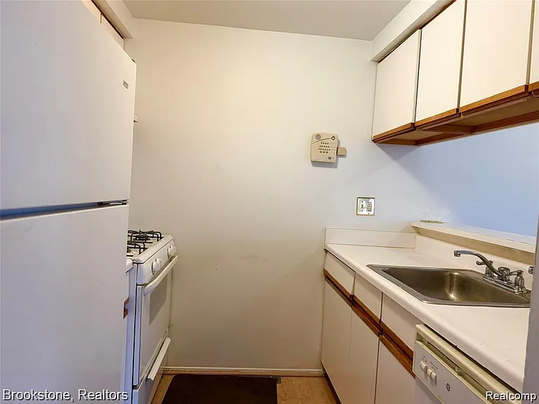 35214 Taffy Dr #66 — Photo 9