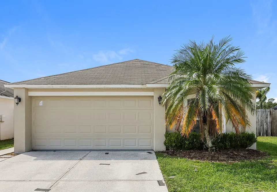 6241 Perdita Ct