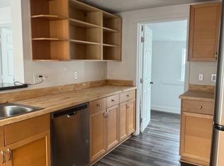 1374 6th St NW, Salem, OR 97304