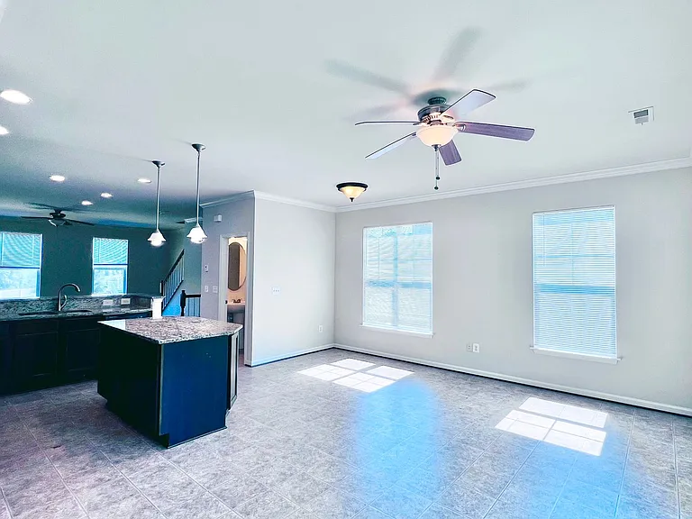 37 Rapidan Dr — Photo 6