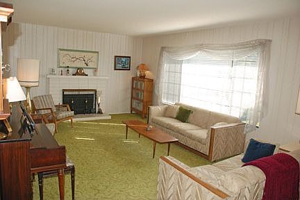 2nd image of 1347 E Cypress Ave