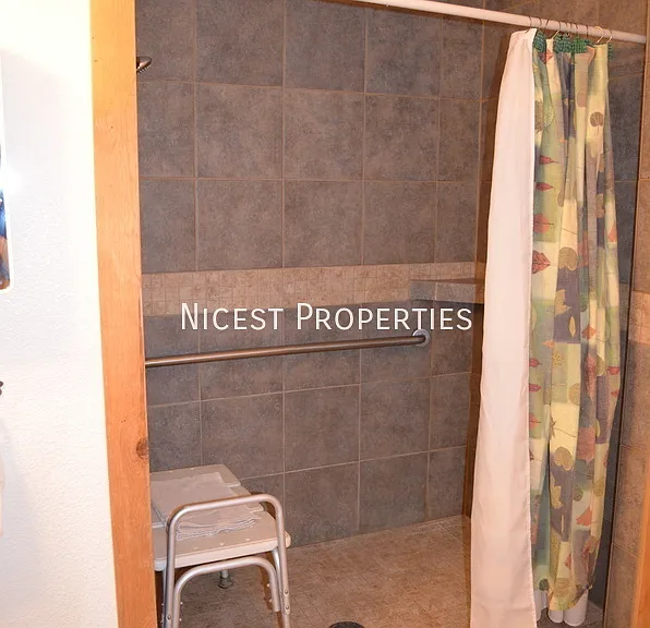 926 Park Ave #FOX DEN — Photo 10