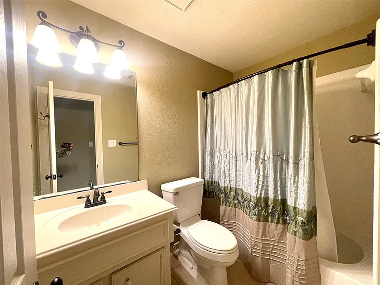 23203 Fall Wind Ct — Photo 23