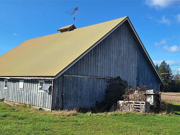 4th image of 664 Rhoades Road