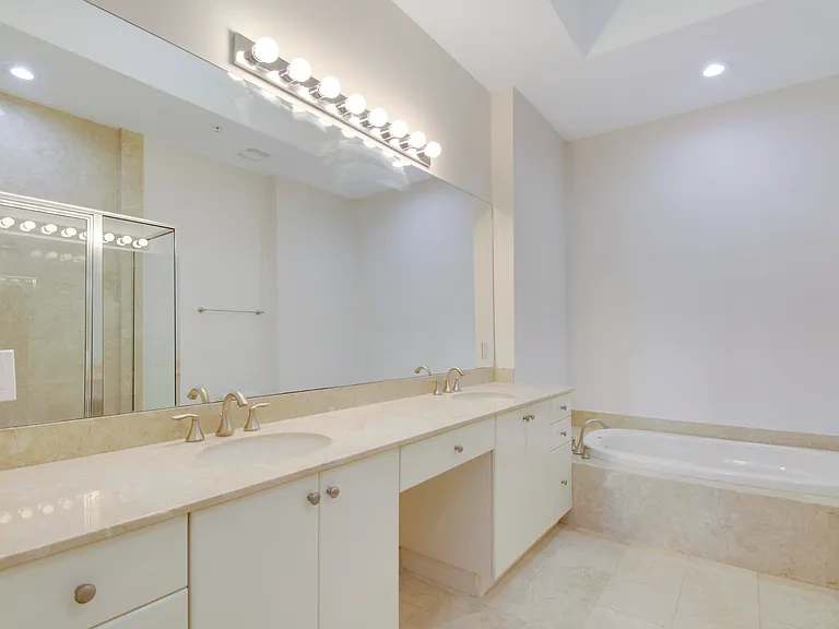 701 S Olive Ave #316 — Photo 31
