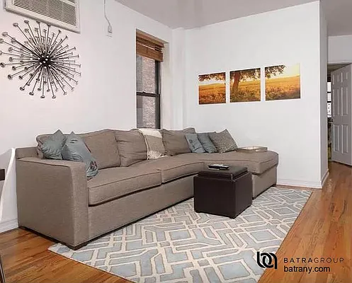 Rented by Batra Group Inc | media 1
