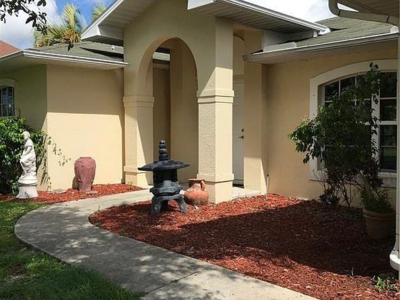 2nd image of 1139 SW 43rd St