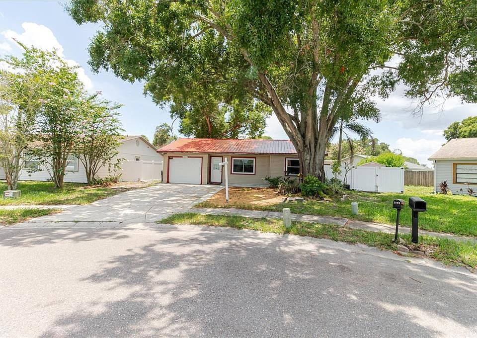 1st image of 2009 PEPPERTREE COURT