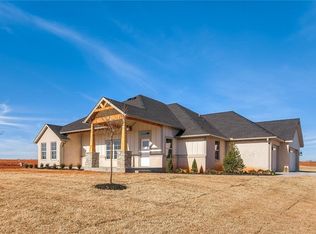 2609 NE 16th St, Moore, OK 73160