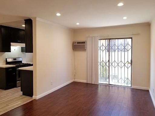 2nd image of 5445 Sierra Vista Ave APT 4