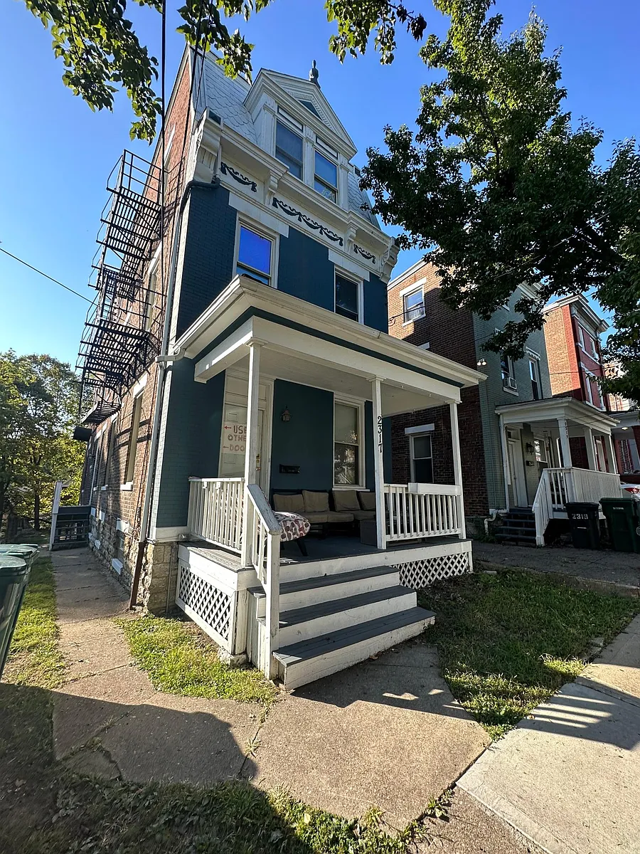 Building Photo - 2317 Flora St