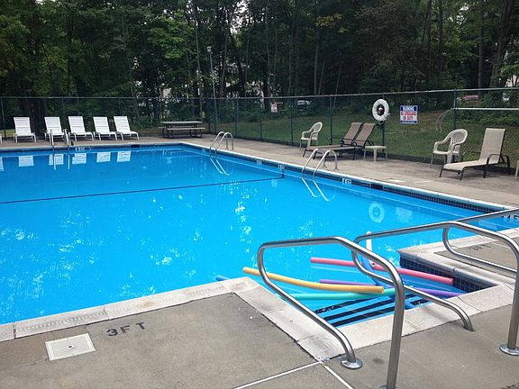 Resort Style Pool