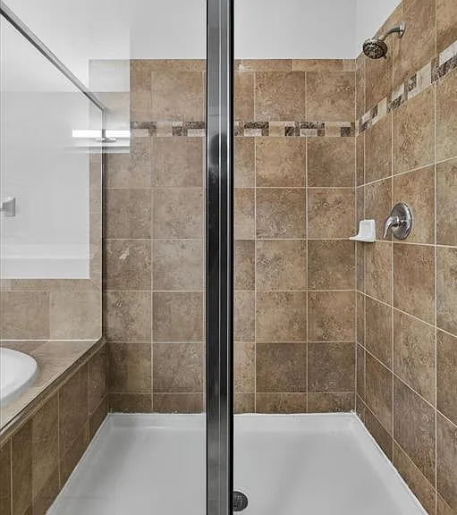 1389 Heritage Landings Dr — Photo 62