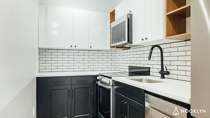 Rented by Nooklyn NYC LLC | media 42