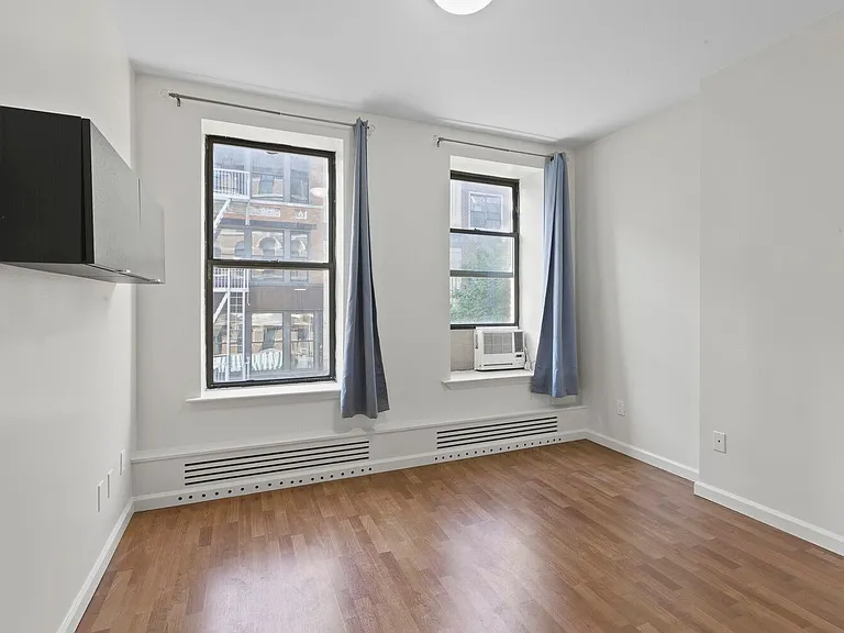 14 Orchard St #3E — Photo 1