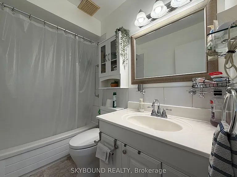 71 Cass Ave #19 — Photo 1