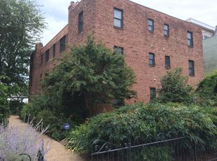 319 12th St NE, Washington, DC 20002
