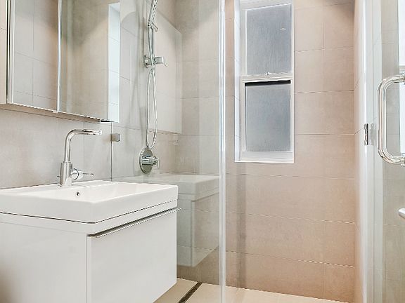 3rd image of 345 Lefferts Ave APT 7A