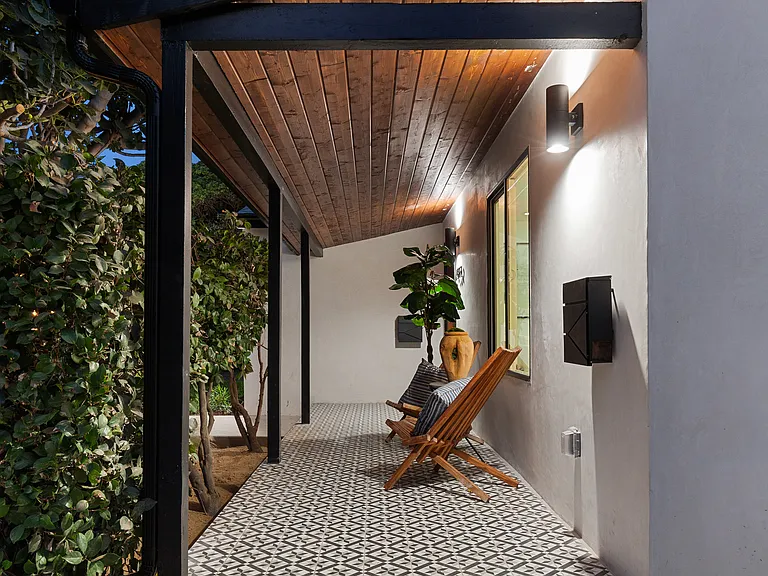 14322 W Collins St — Photo 4